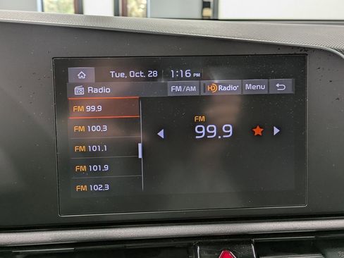 Certified 2024 Kia Niro LX image 12