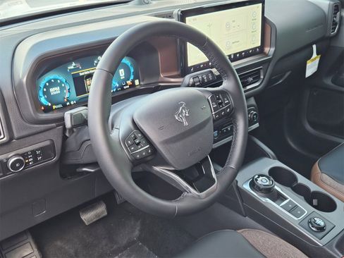 New 2025 Ford Bronco Sport Outer Banks w/ Outer Banks Tech Package+ image 13