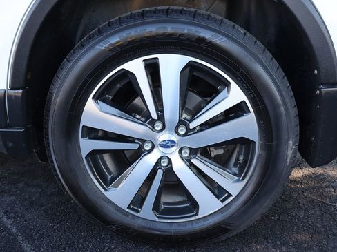 Used 2019 Subaru Outback 3.6R Limited w/ Popular Package #2 AWD/4WD image 43