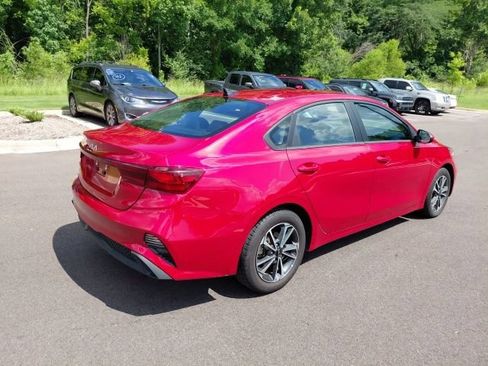 Used 2024 Kia Forte LXS FWD image 4