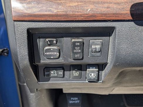 Used 2016 Toyota Tundra Limited image 8