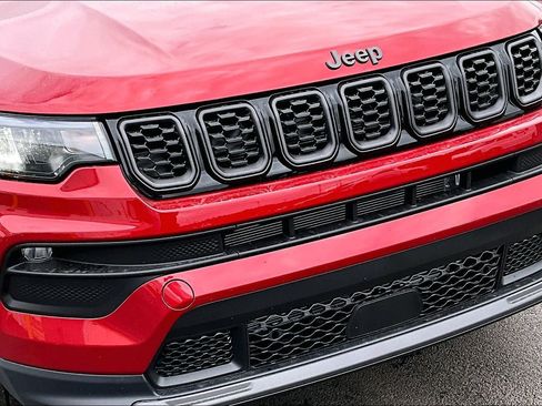 New 2026 Jeep Compass Latitude AWD/4WD image 13