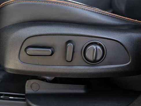 Certified 2020 GMC Acadia AT4 image 16