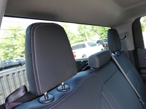 Used 2023 Chevrolet Silverado 1500 LT AWD/4WD image 29