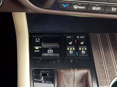 Used 2017 Lexus RX 350 FWD w/ Luxury Package image 38