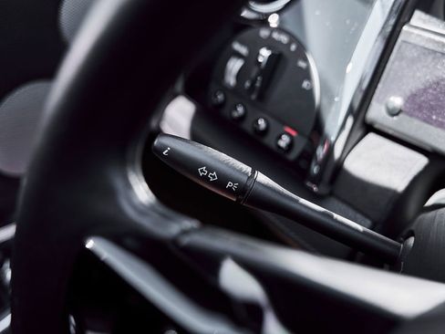 Used 2014 Rolls-Royce Ghost RWD image 65