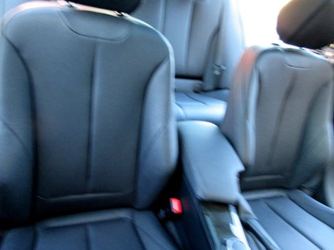 Used 2017 BMW 330i Sedan image 30