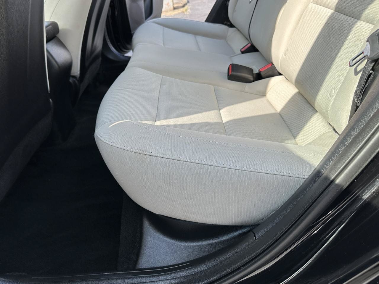 Used 2023 Kia Forte LXS w/ LXS Technology Package FWD image 30