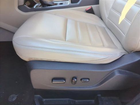 Used 2019 Ford Escape SEL AWD/4WD image 13