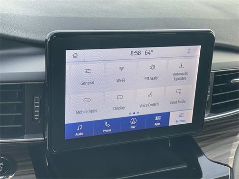 Used 2023 Ford Explorer Limited image 14