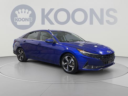Used 2023 Hyundai Elantra Limited FWD image 10