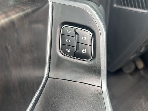 Used 2021 Ford F150 Lariat w/ Equipment Group 502A High image 20