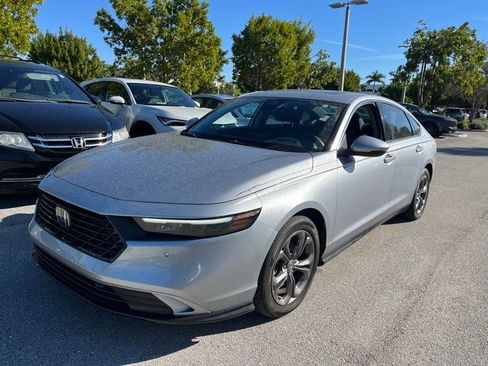 Used 2023 Honda Accord EX-L image 2