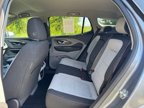 Used 2018 GMC Terrain SLE w/ Driver Convenience Package FWD image 13