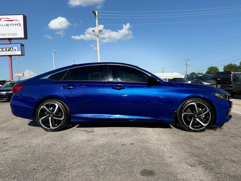 Used 2022 Honda Accord Sport image 4