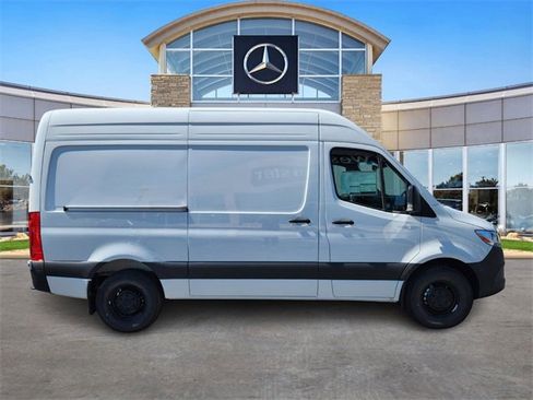 New 2025 Mercedes-Benz Sprinter 2500 image 5