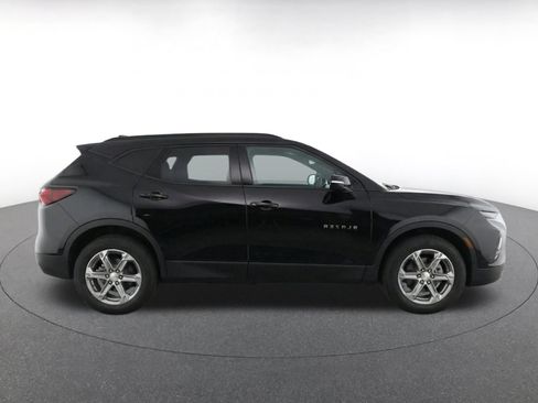 Used 2025 Chevrolet Blazer LT FWD image 10