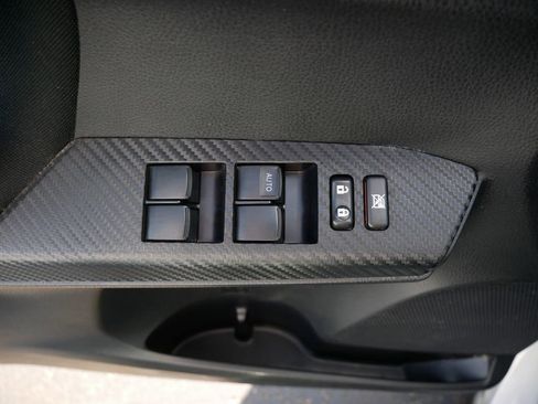 Used 2014 Toyota RAV4 XLE AWD/4WD image 16