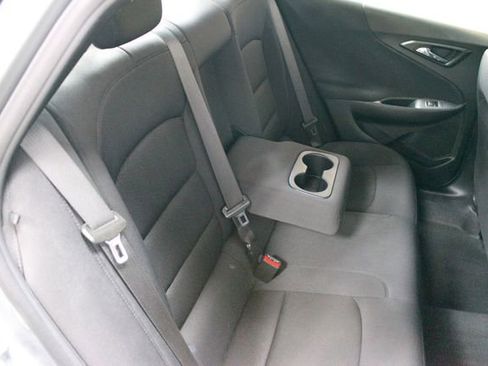 Used 2023 Chevrolet Malibu LT FWD image 9