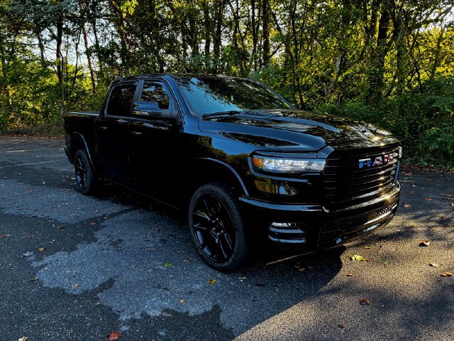 Used 2025 RAM 1500 Laramie w/ Night Edition AWD/4WD image 3
