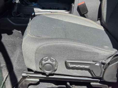 Used 2025 Jeep Wrangler Unlimited Sahara AWD/4WD image 12