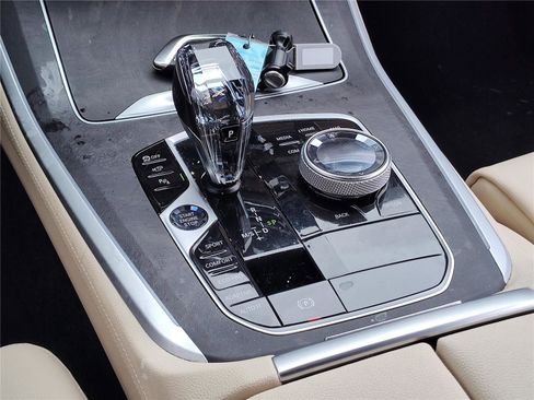Certified 2022 BMW X5 sDrive40i w/ Premium Package image 21