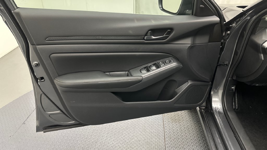 New 2026 Nissan Altima 2.5 SV AWD/4WD image 14