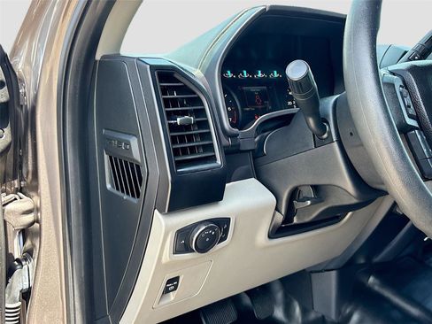 Used 2018 Ford F150 XL w/ Equipment Group 101A Mid image 10