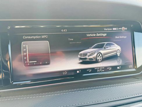 Used 2017 Mercedes-Benz S 550 Sedan w/ Premium Package image 28