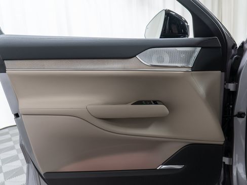 New 2026 Volvo EX90 Ultra AWD/4WD image 11