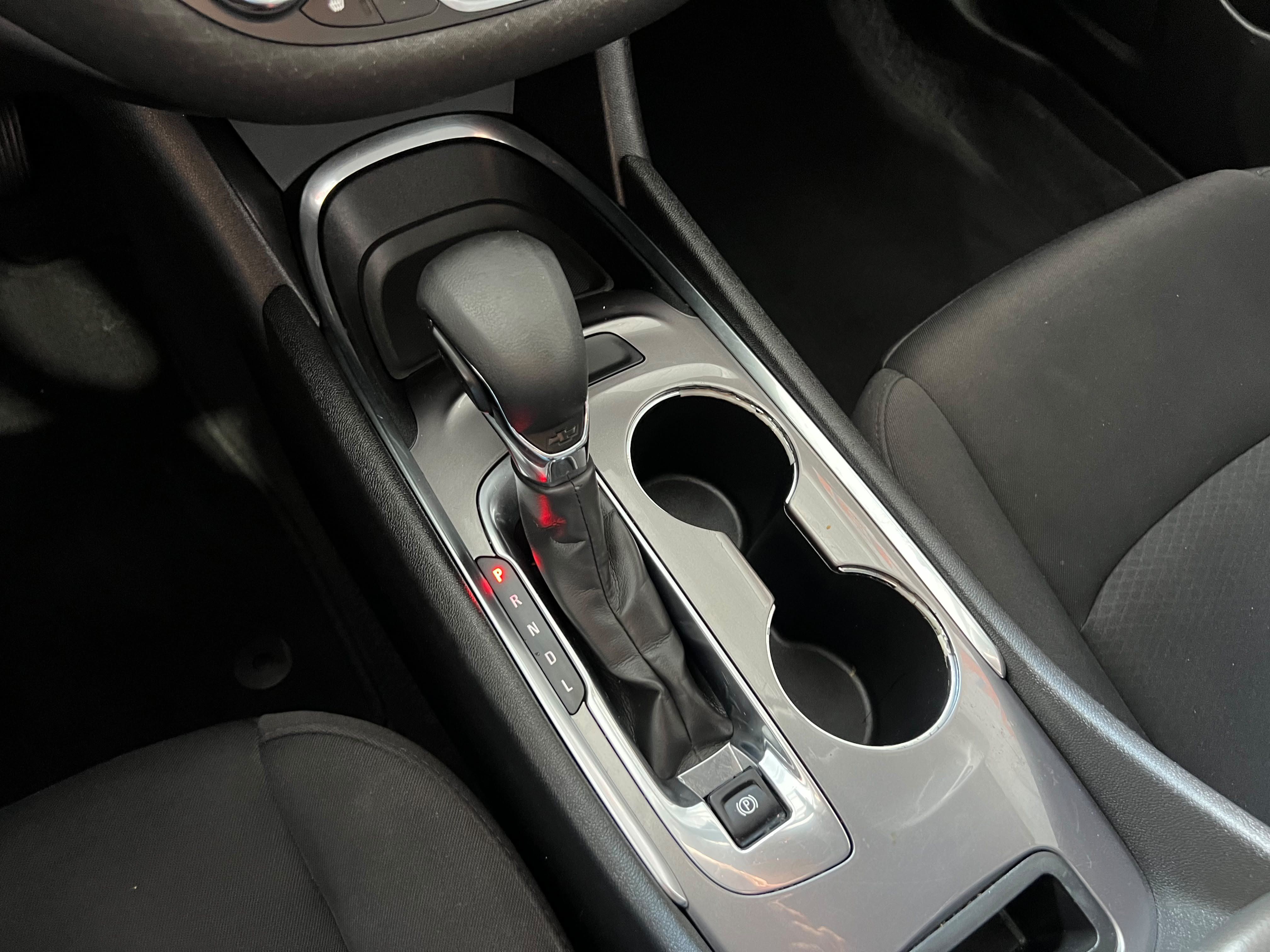 Used 2022 Chevrolet Malibu LT FWD image 23