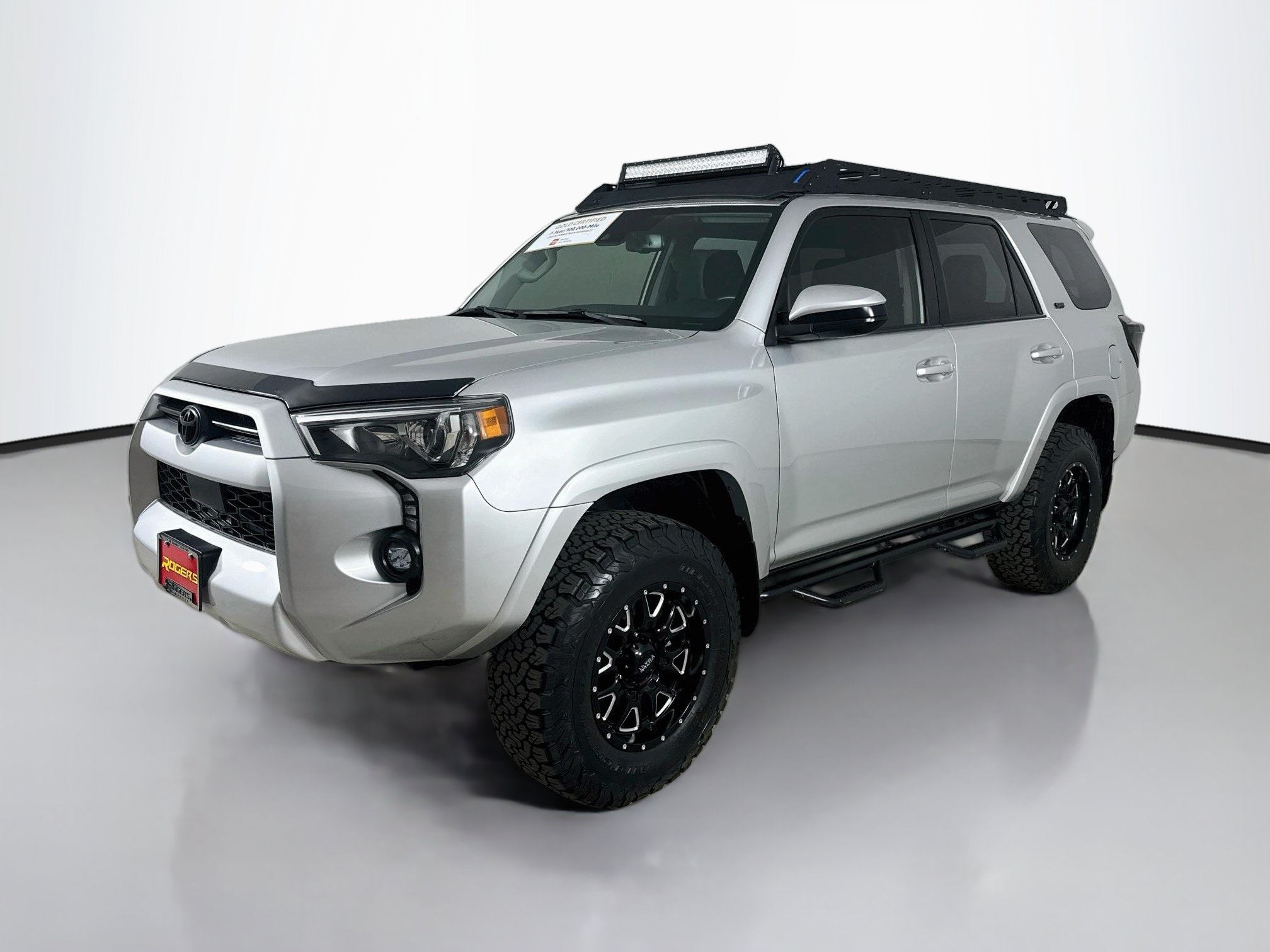 Certified 2022 Toyota 4Runner SR5 AWD/4WD image 3