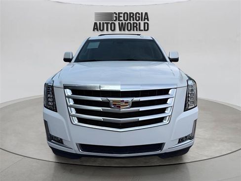 Used 2016 Cadillac Escalade Premium AWD/4WD image 16