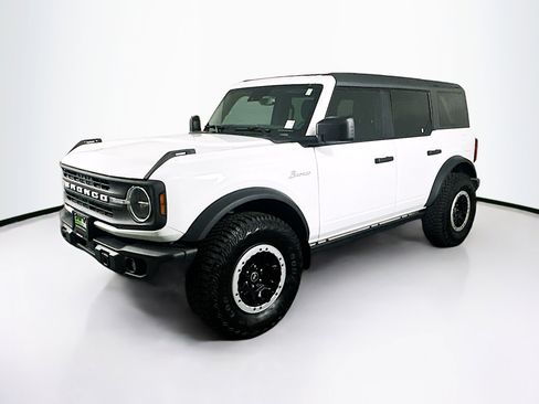 Used 2024 Ford Bronco Black Diamond image 3