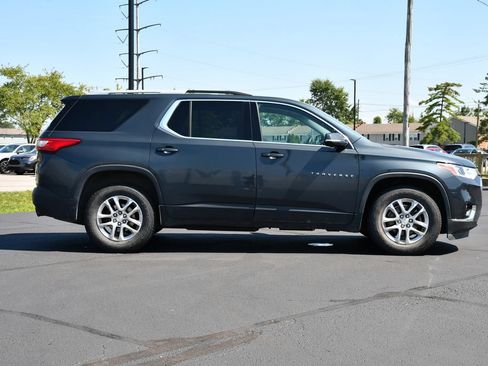 Used 2018 Chevrolet Traverse LT FWD image 8