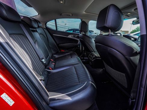 Used 2019 Genesis G70 2.0T Advanced w/ Elite Package image 36