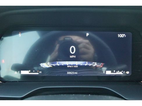Used 2024 Jeep Grand Cherokee Altitude AWD/4WD image 16