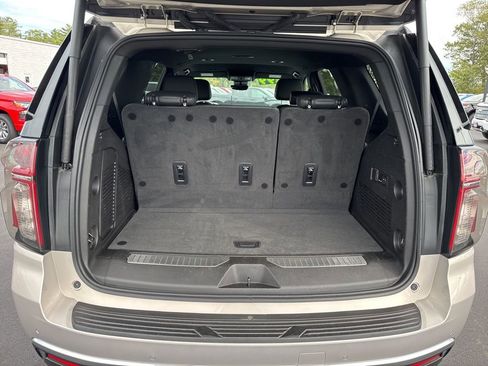 Used 2023 Chevrolet Tahoe High Country image 5