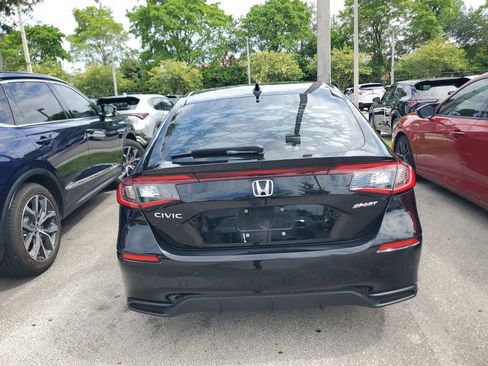 Used 2023 Honda Civic Sport image 7
