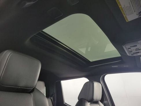 Used 2024 Toyota Tacoma Limited image 27