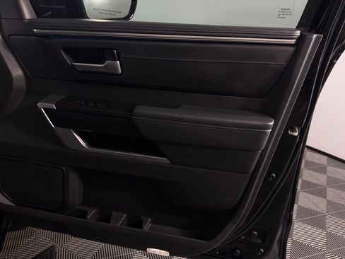Used 2024 Toyota Sequoia Platinum AWD/4WD image 29