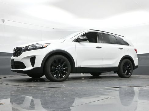 Used 2020 Kia Sorento S AWD/4WD image 34