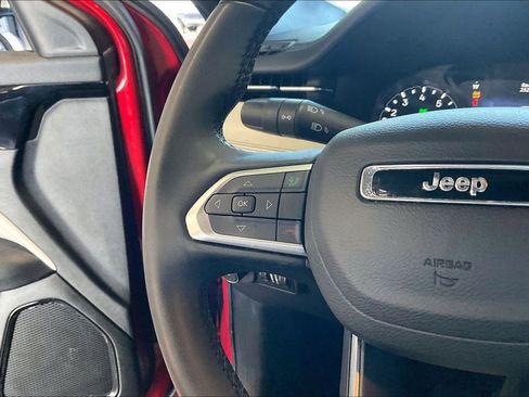 Used 2025 Jeep Compass Limited AWD/4WD image 8