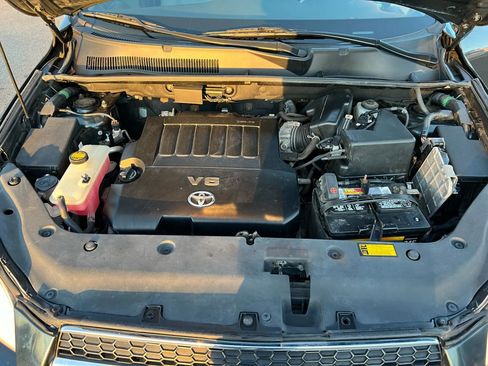 Used 2012 Toyota RAV4 Limited image 32