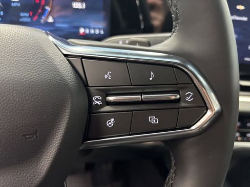 New 2026 Chevrolet Equinox LT w/ Midnight Edition AWD/4WD image 37