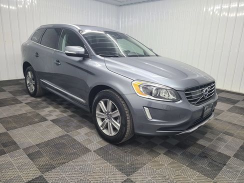 Used 2016 Volvo XC60 T5 Platinum w/ Climate Package AWD/4WD image 4