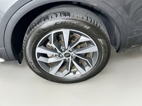 Used 2024 Audi Q5 2.0T Premium Plus AWD/4WD image 11