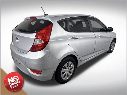 Used 2016 Hyundai Accent SE image 3