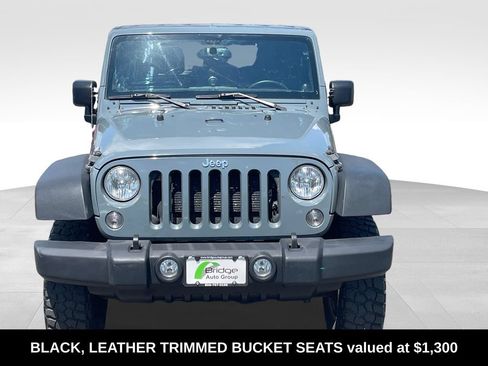 Used 2014 Jeep Wrangler Unlimited Rubicon w/ Connectivity Group AWD/4WD image 2