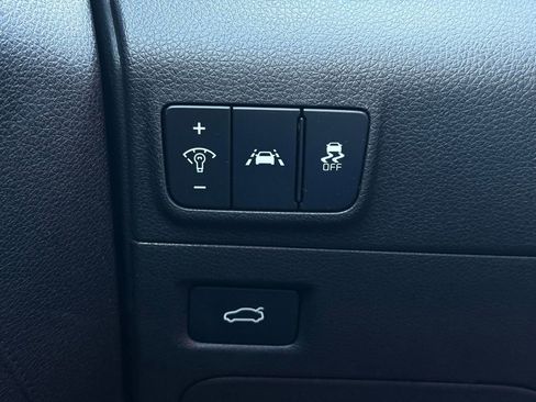 Used 2023 Kia K5 GT-Line image 23